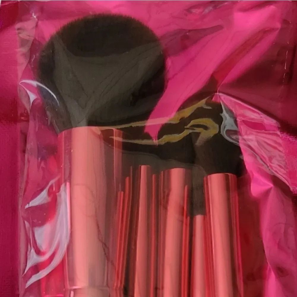Shaina B. FAB Brush Set - Picture 4 of 5